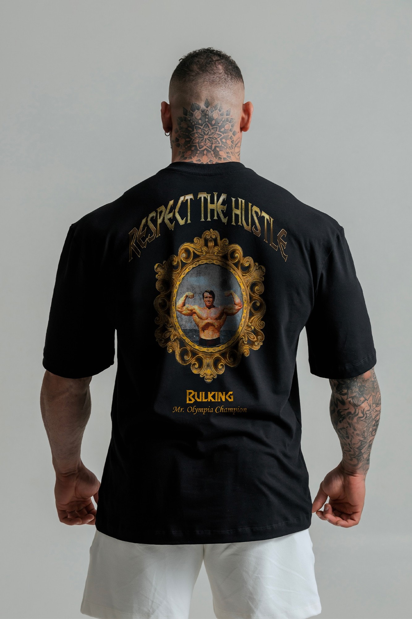 Camiseta Oversized Mister Preta – foto 1 de 4